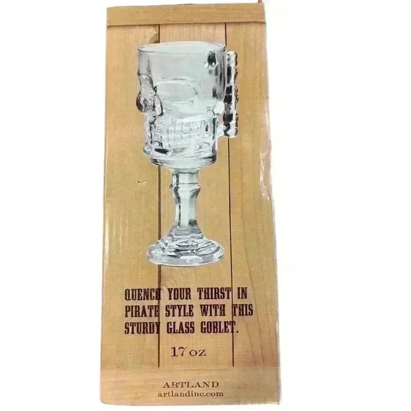 Artland Skull Glass Pirate's Goblet 17 oz Beverage Mug Spooky Theme - Picture 3 of 3